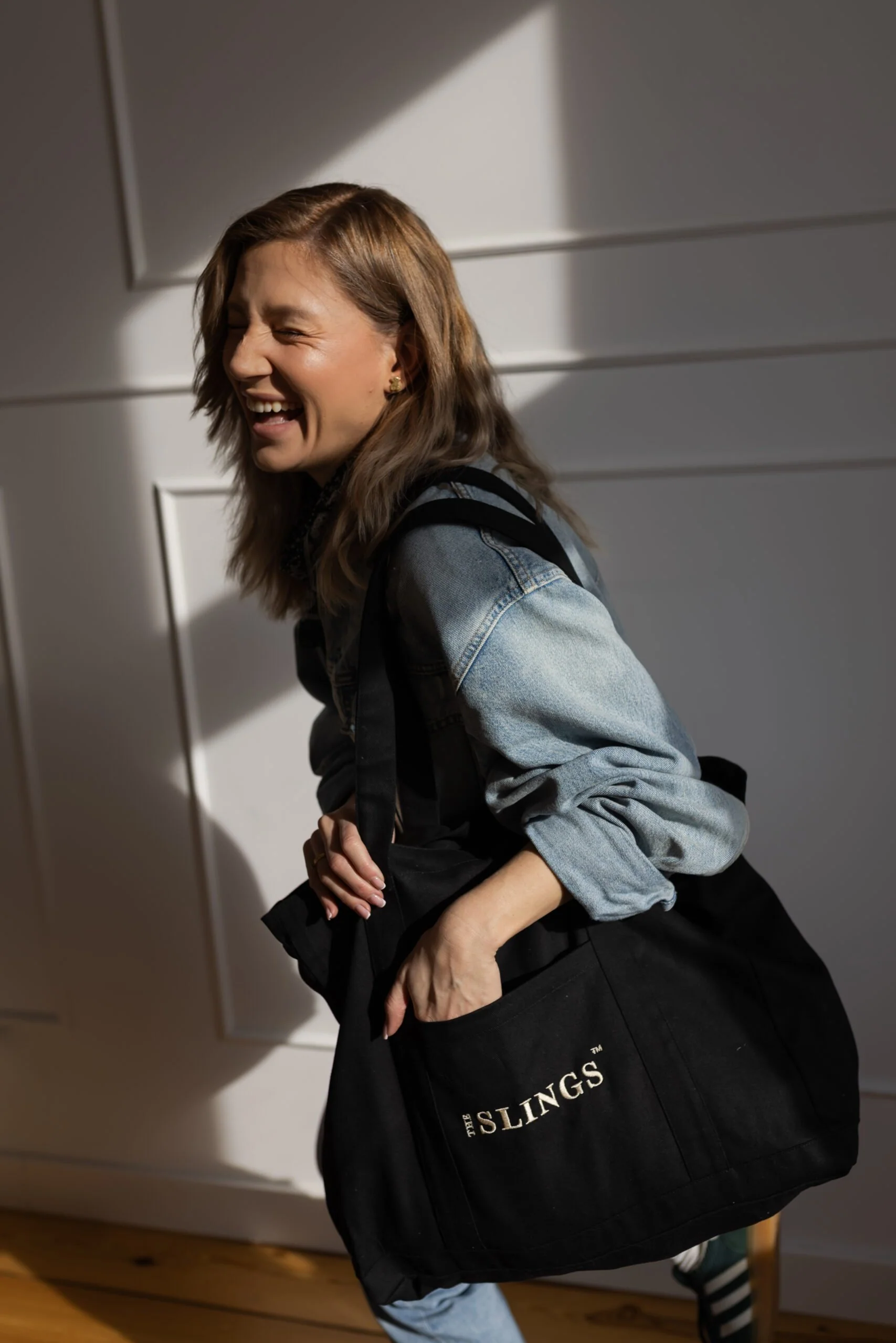 Black Shopper The Slings II - Image 4