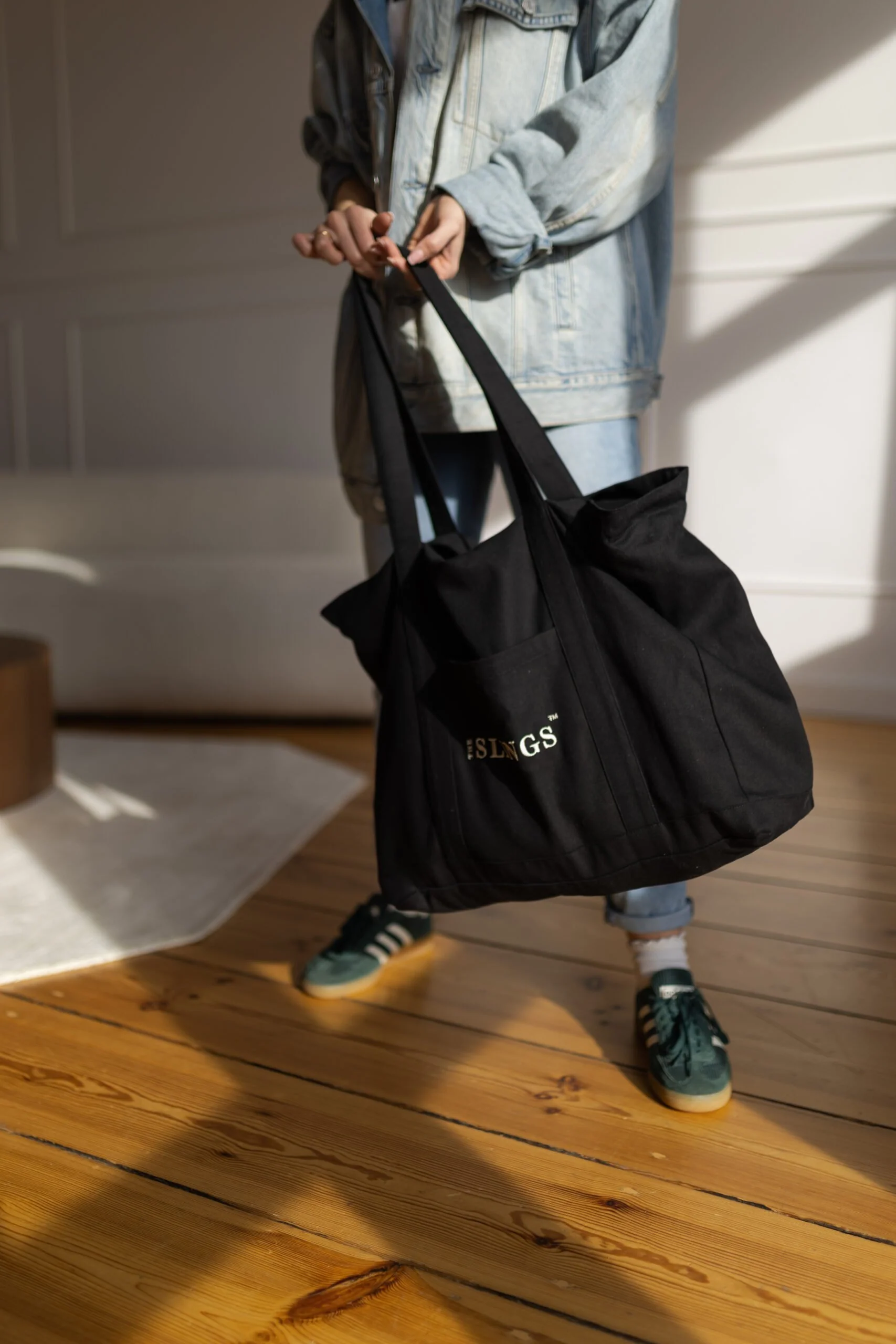 Black Shopper The Slings II - Image 5
